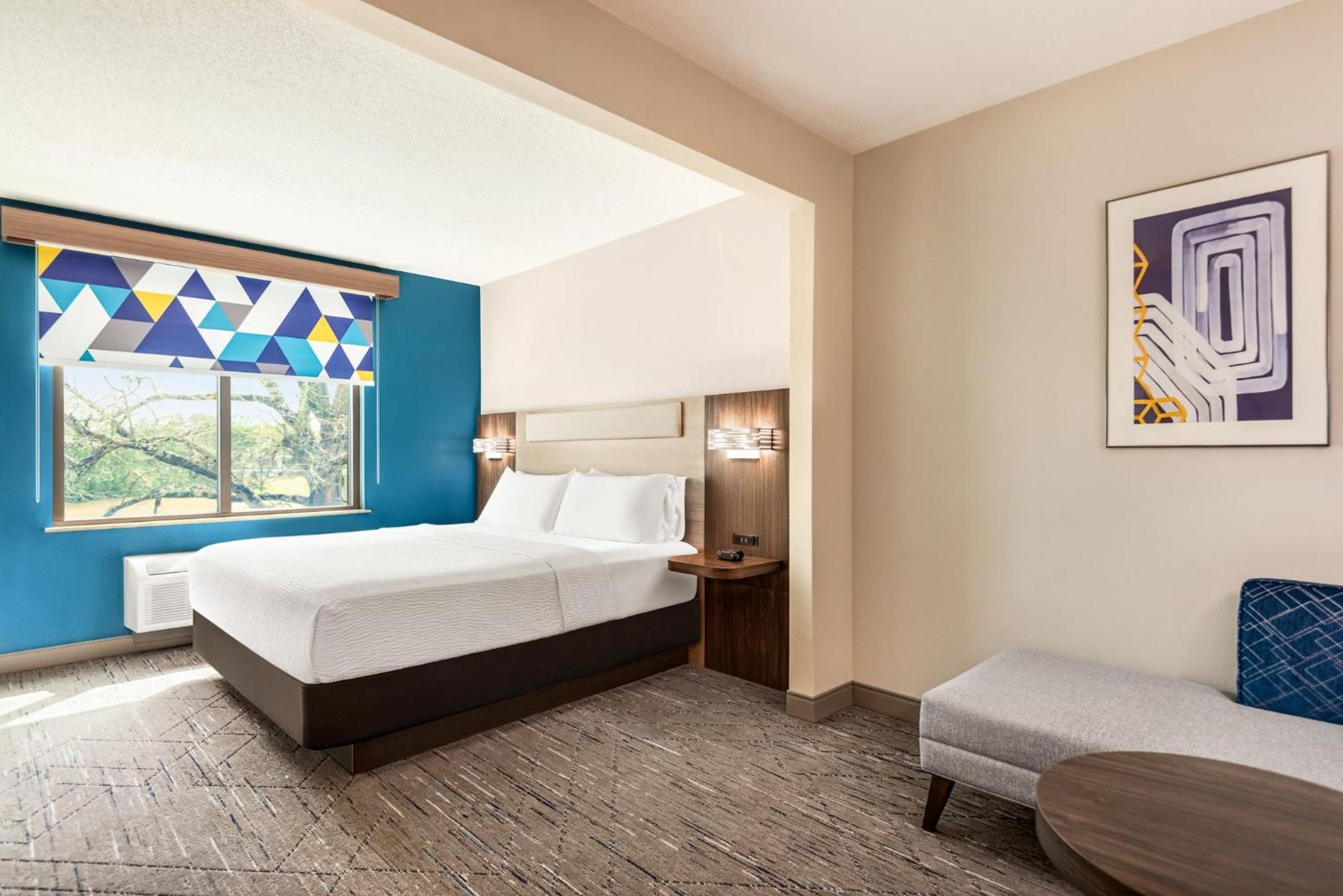 Holiday Inn Express & Suites Mobile West I-10 By Ihg Tillmans Corner Exterior foto